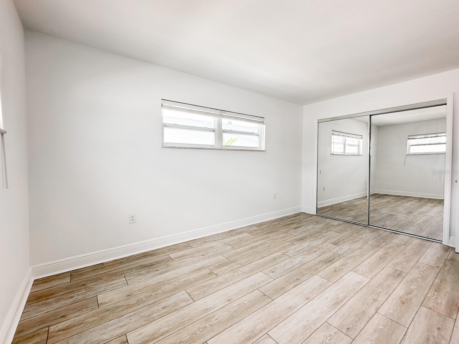 11295 1ST ST E, TREASURE ISLAND, FL, 33706