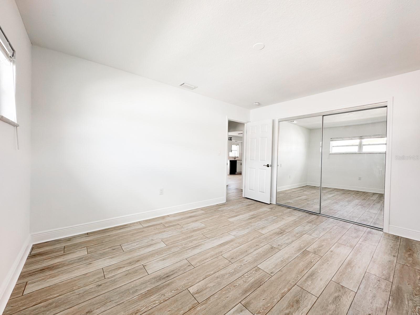 11295 1ST ST E, TREASURE ISLAND, FL, 33706