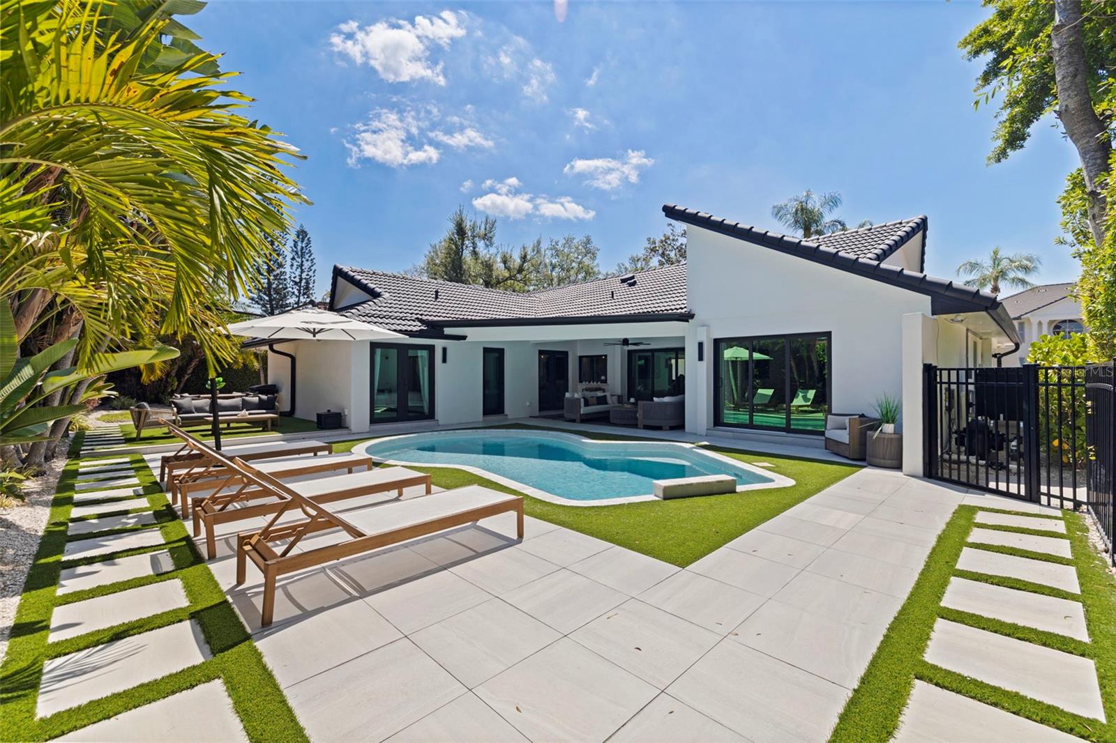 7108 PELICAN ISLAND DR, TAMPA, FL, 33634