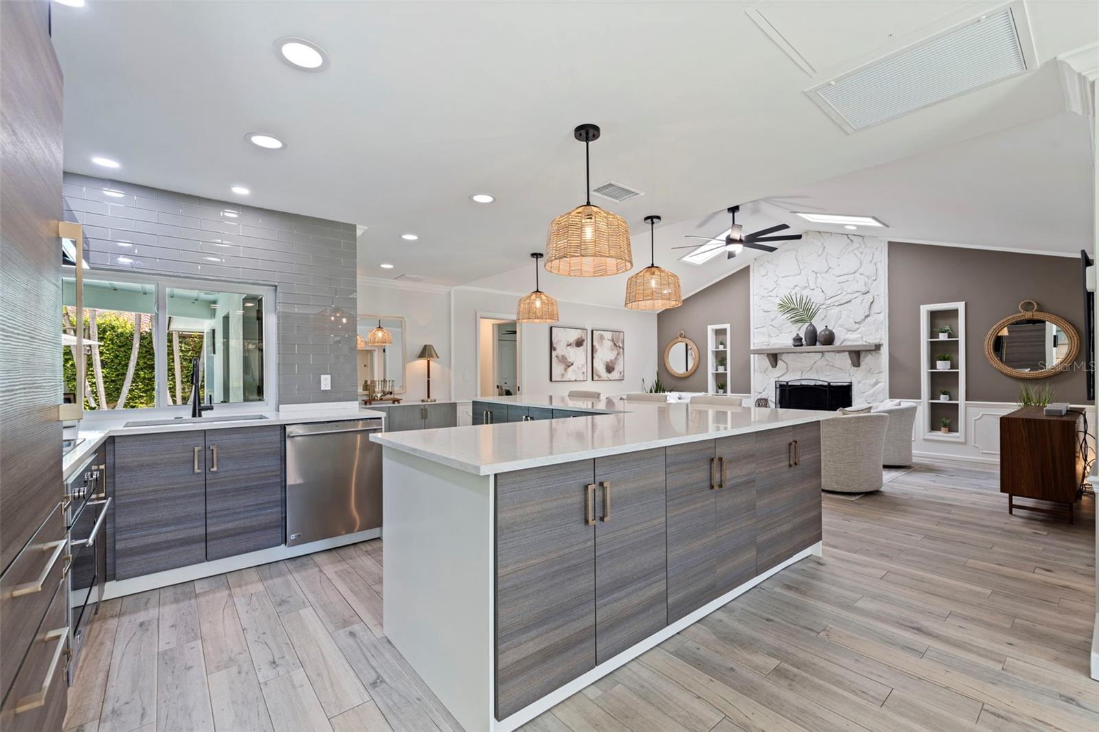 7108 PELICAN ISLAND DR, TAMPA, FL, 33634