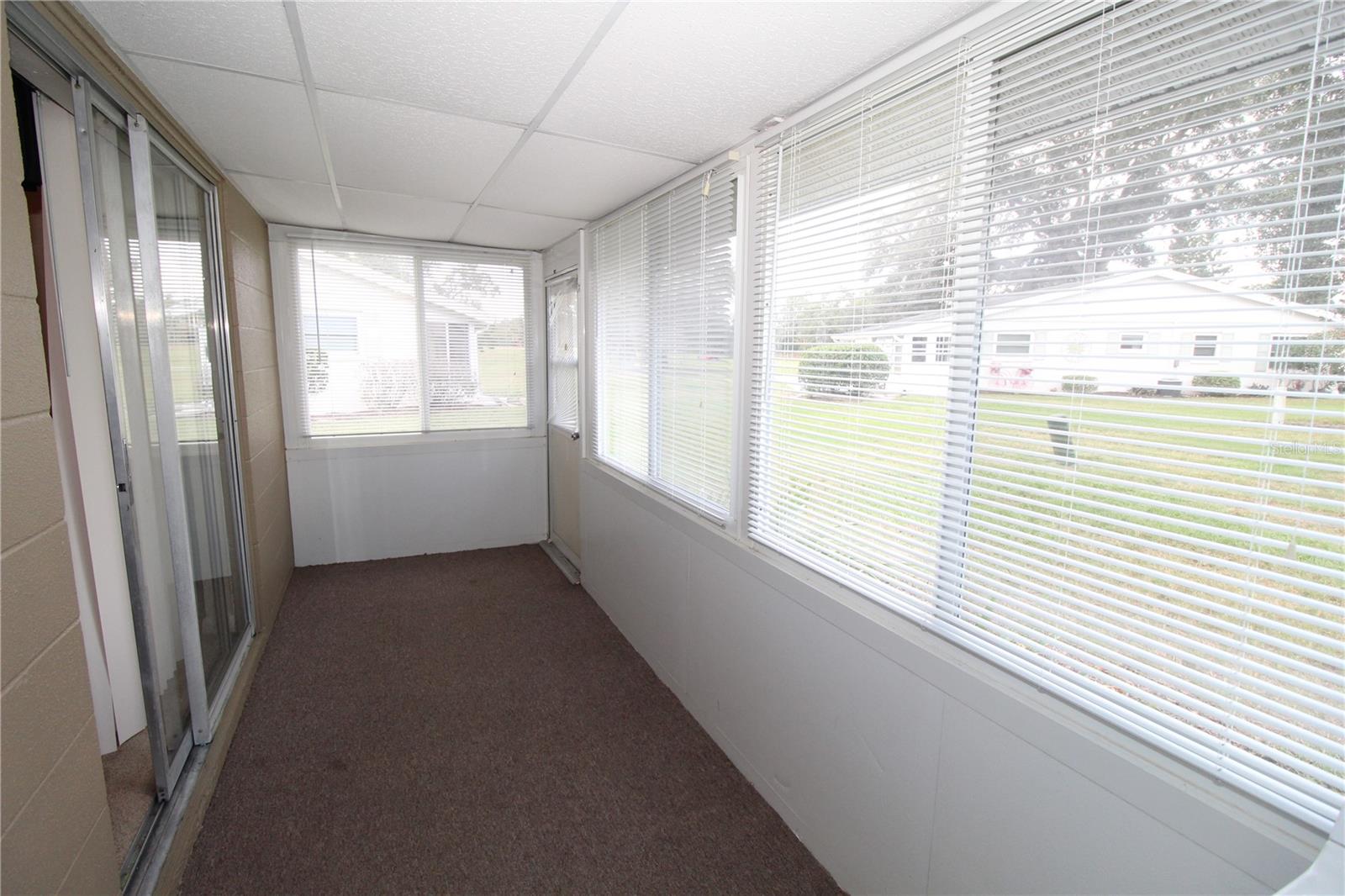 2202 CLUBHOUSE DR #185, SUN CITY CENTER, FL, 33573