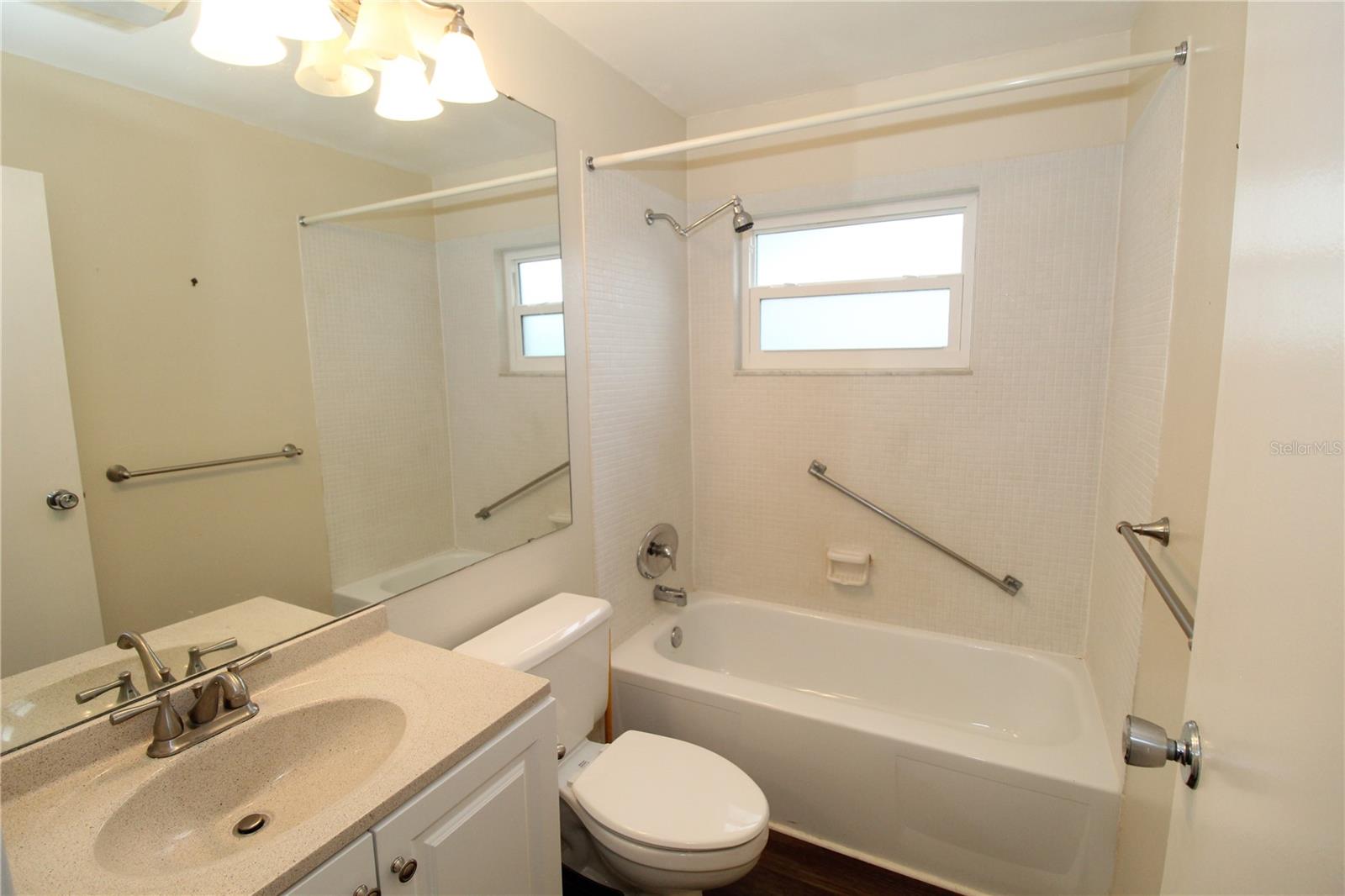 2202 CLUBHOUSE DR #185, SUN CITY CENTER, FL, 33573