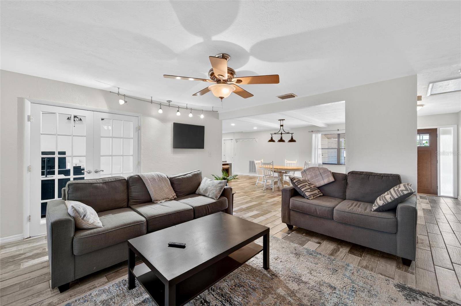 2842 61ST LN N, ST PETERSBURG, FL, 33710