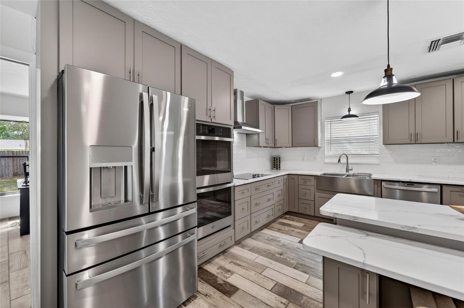 2842 61ST LN N, ST PETERSBURG, FL, 33710