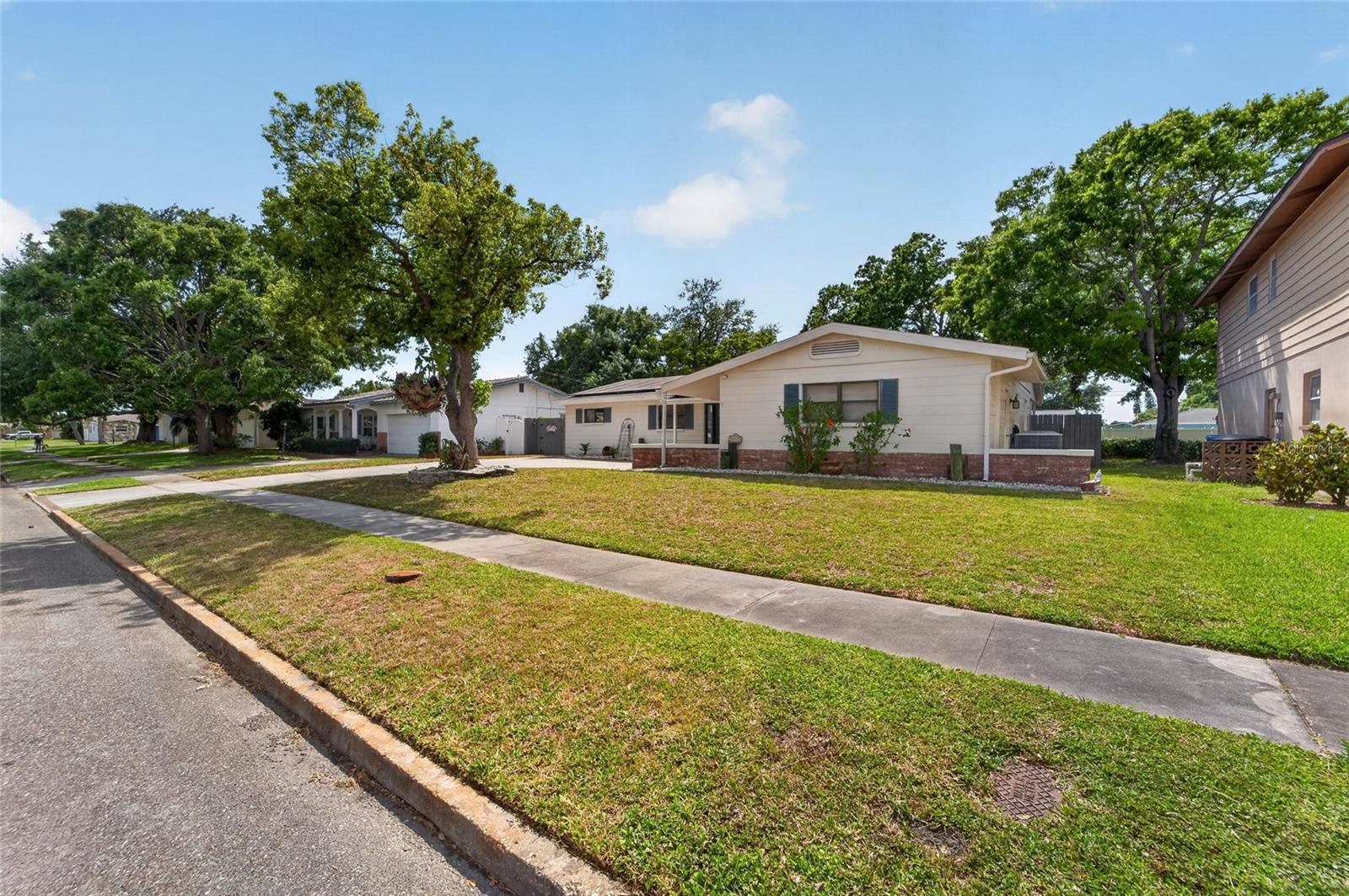 2842 61ST LN N, ST PETERSBURG, FL, 33710