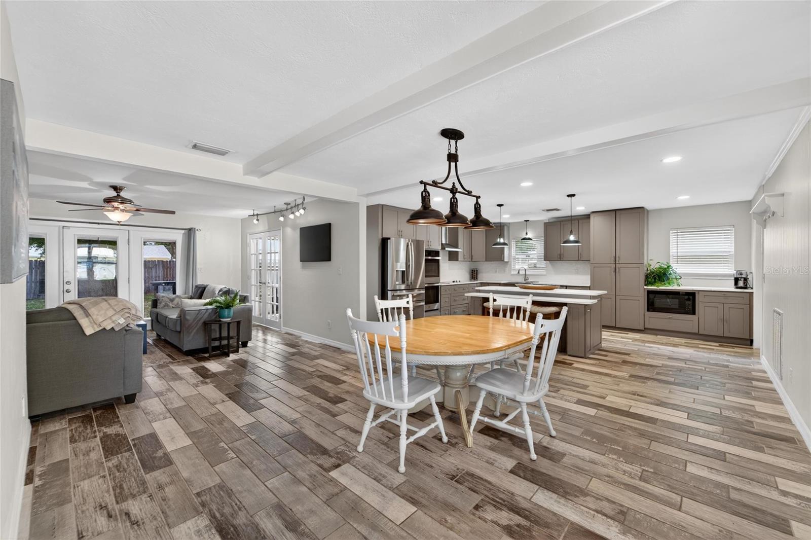 2842 61ST LN N, ST PETERSBURG, FL, 33710