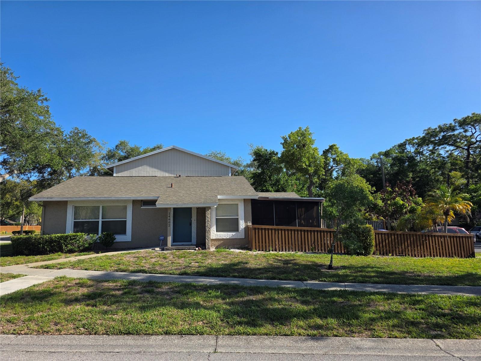 14602 PINE GLEN CIR, LUTZ, FL, 33559