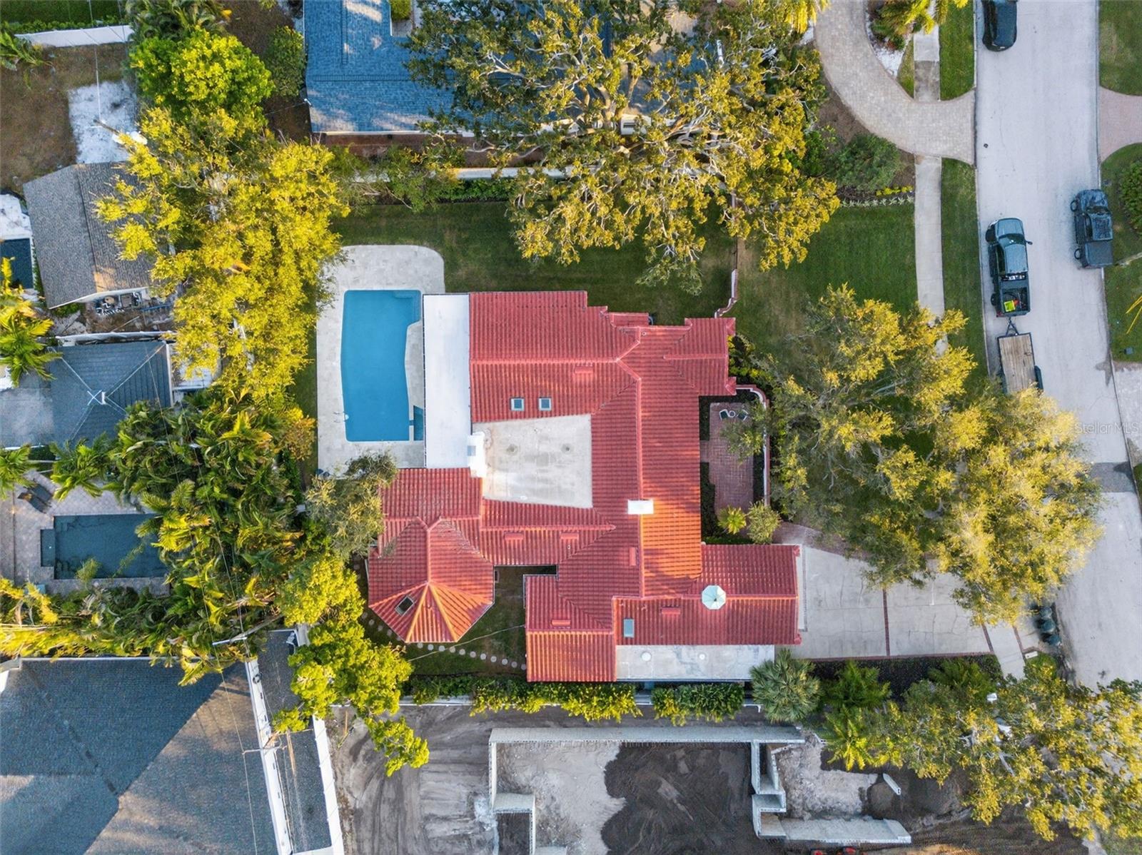 1222 BRIGHTWATERS BLVD NE, ST PETERSBURG, FL, 33704