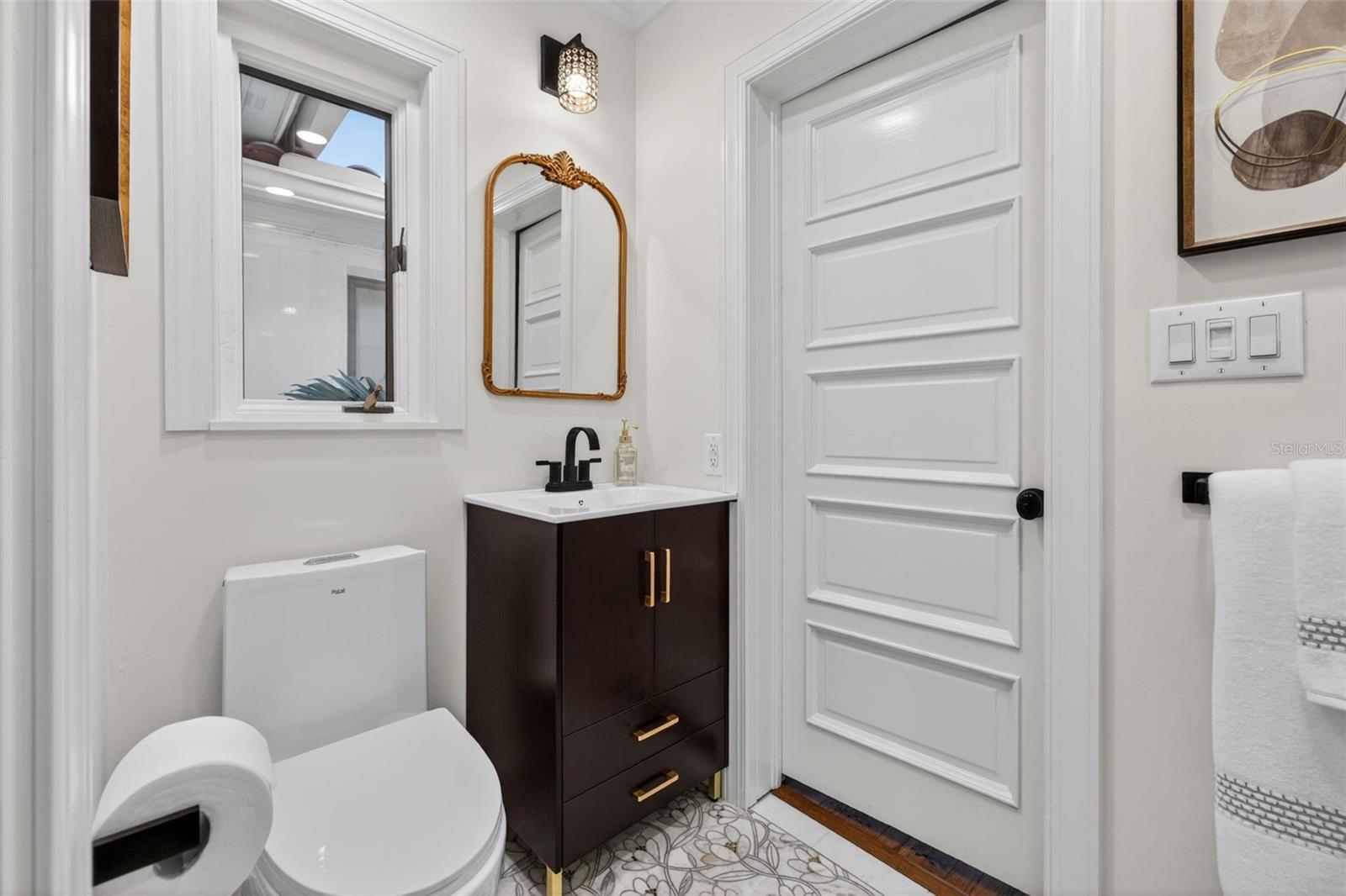 1222 BRIGHTWATERS BLVD NE, ST PETERSBURG, FL, 33704