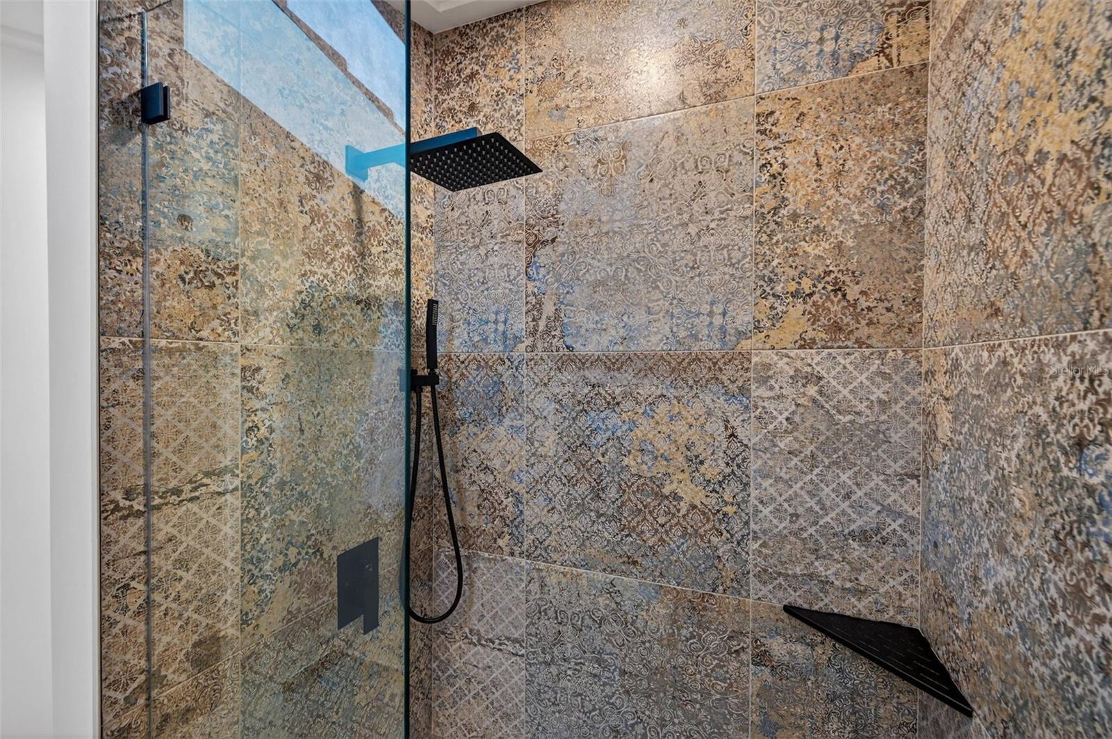 1222 BRIGHTWATERS BLVD NE, ST PETERSBURG, FL, 33704