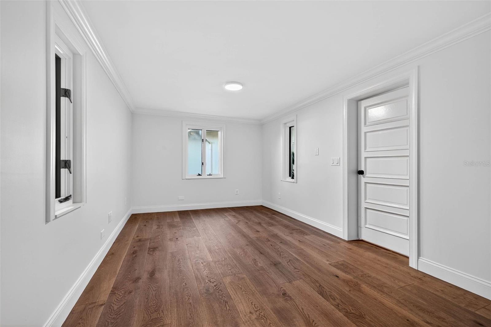 1222 BRIGHTWATERS BLVD NE, ST PETERSBURG, FL, 33704