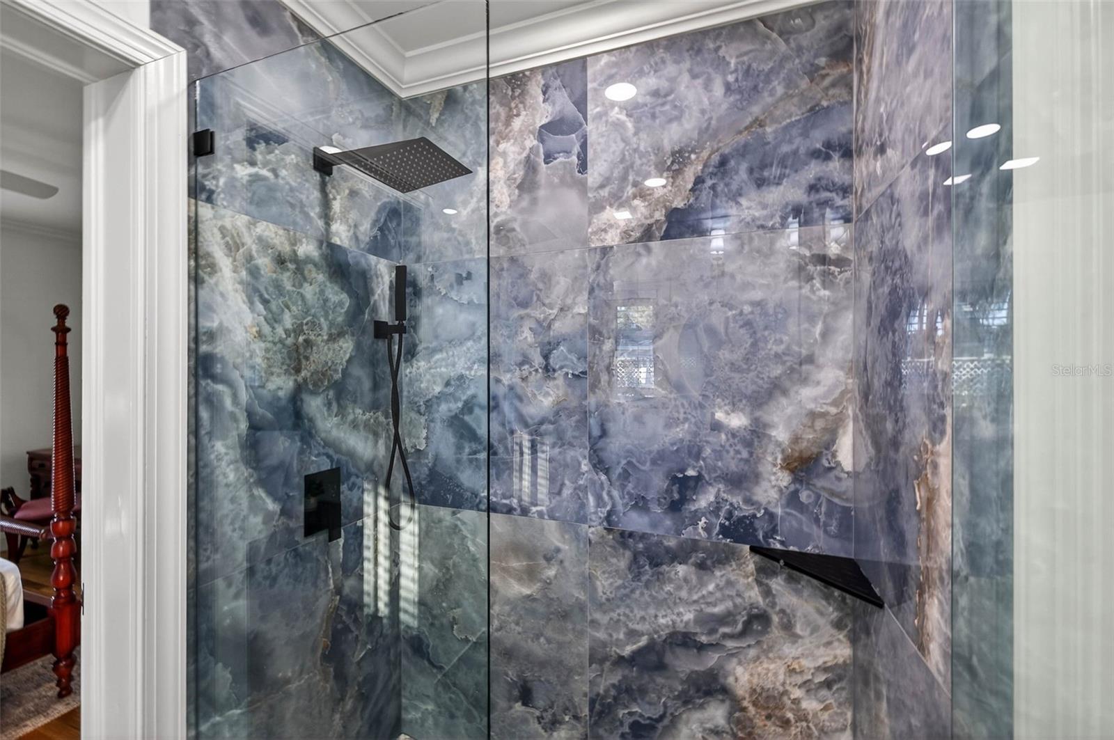 1222 BRIGHTWATERS BLVD NE, ST PETERSBURG, FL, 33704