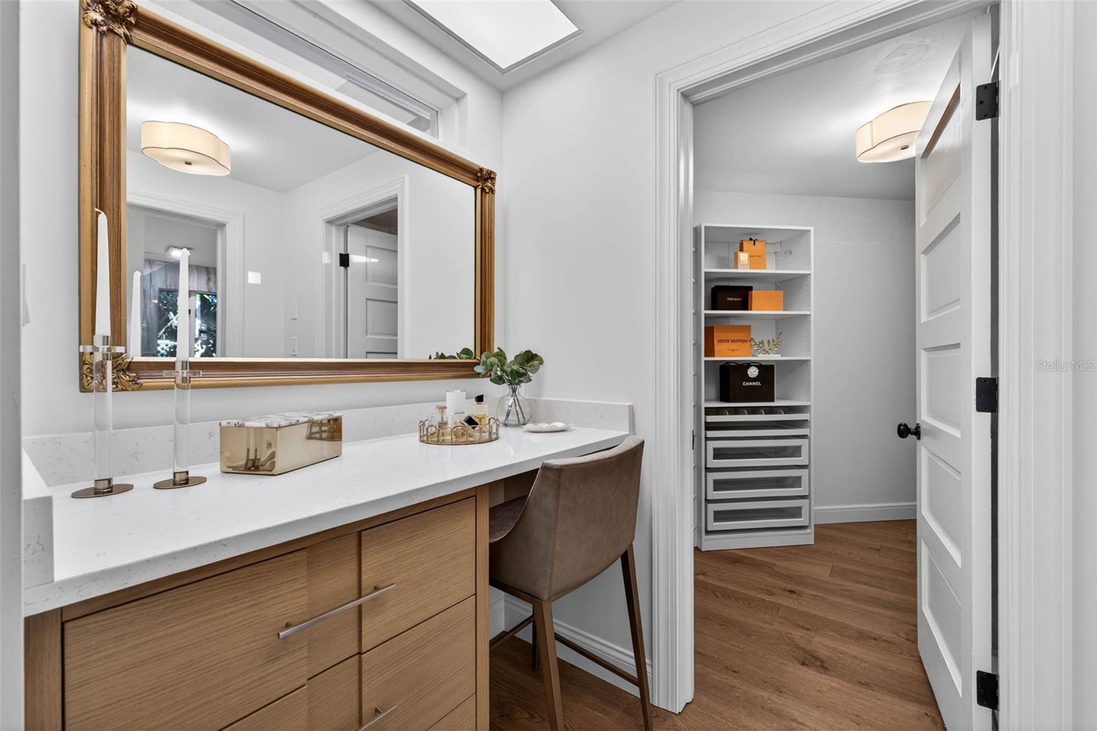 1222 BRIGHTWATERS BLVD NE, ST PETERSBURG, FL, 33704