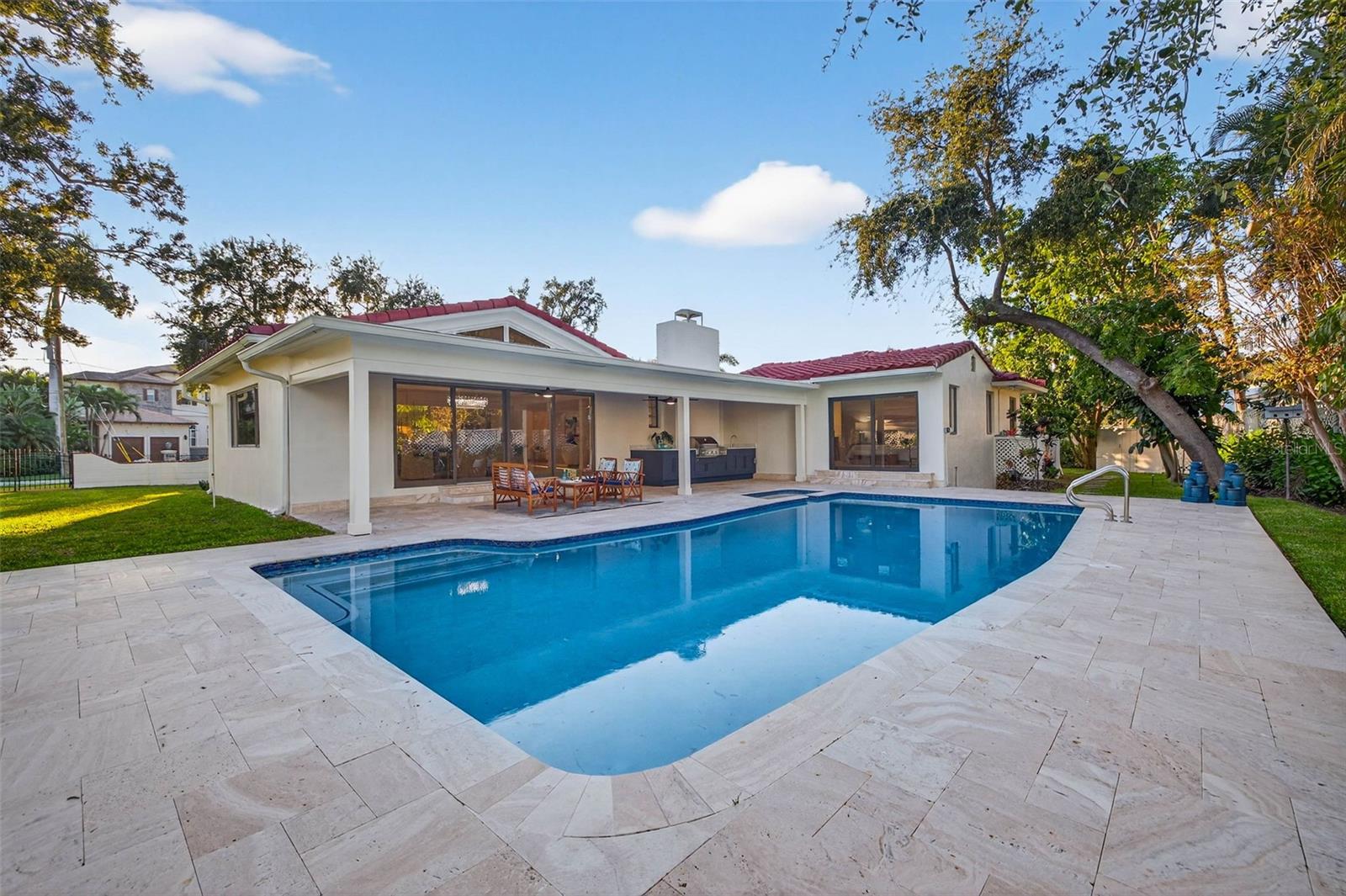 1222 BRIGHTWATERS BLVD NE, ST PETERSBURG, FL, 33704