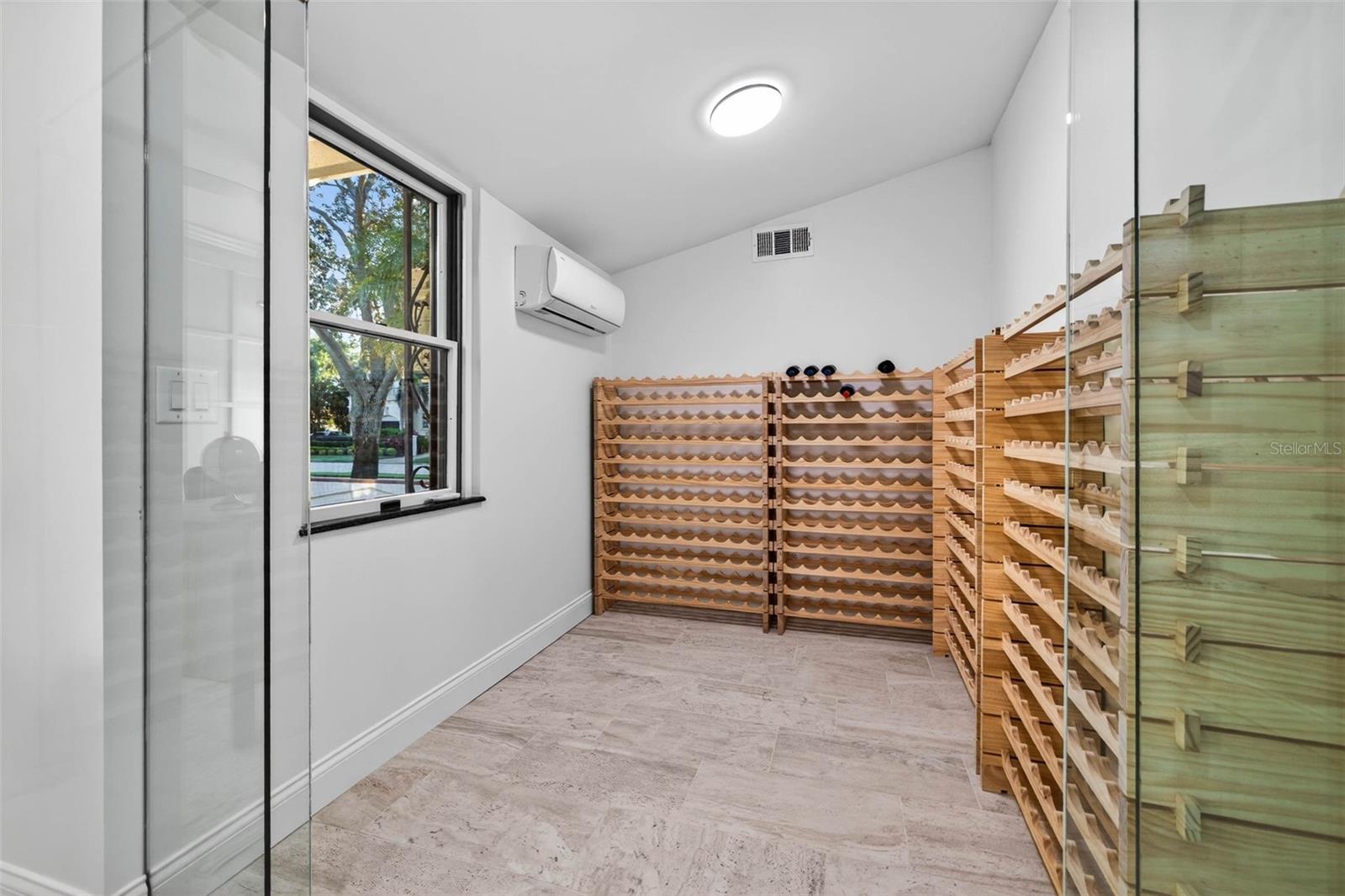 1222 BRIGHTWATERS BLVD NE, ST PETERSBURG, FL, 33704