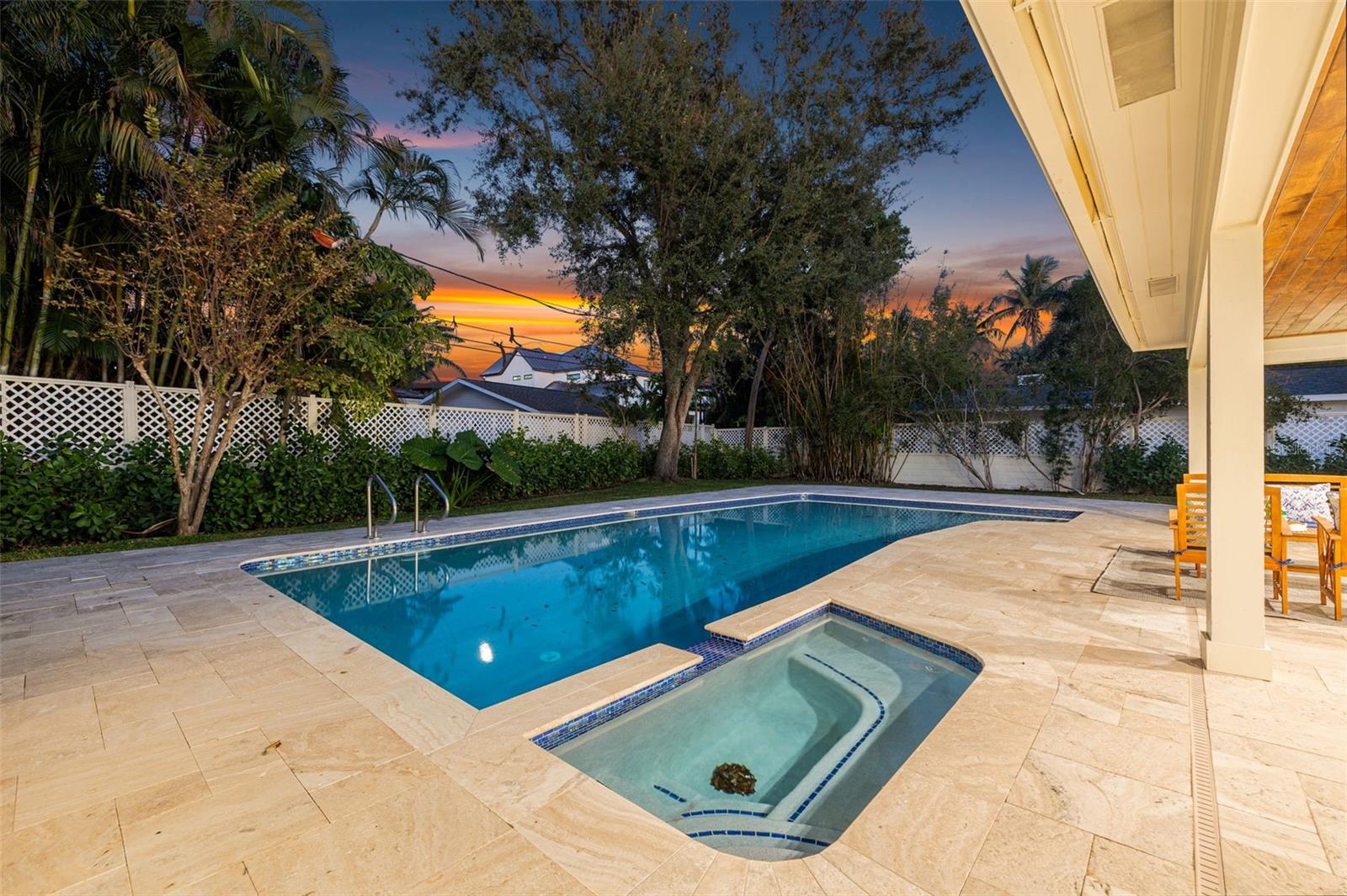 1222 BRIGHTWATERS BLVD NE, ST PETERSBURG, FL, 33704