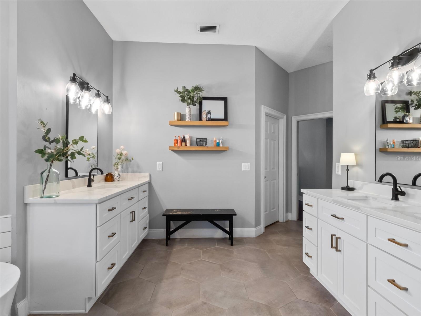 2219 RIDGEWIND WAY, WINDERMERE, FL, 34786