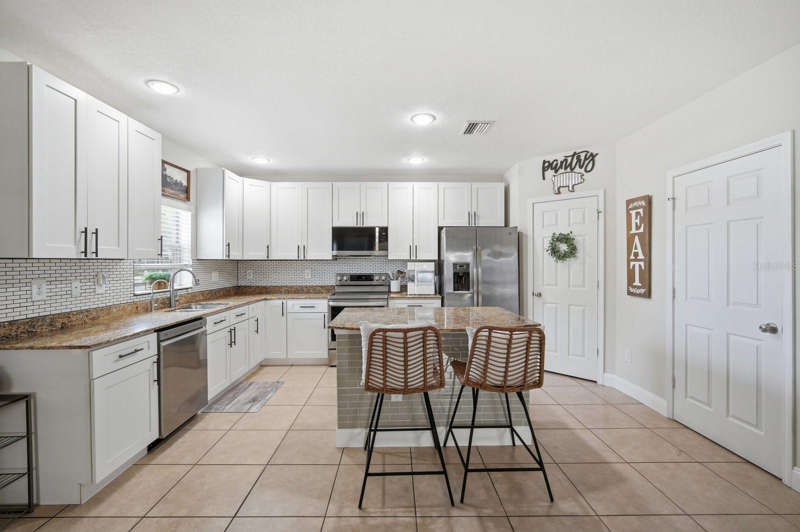 4711 CHATTERTON WAY, RIVERVIEW, FL, 33578