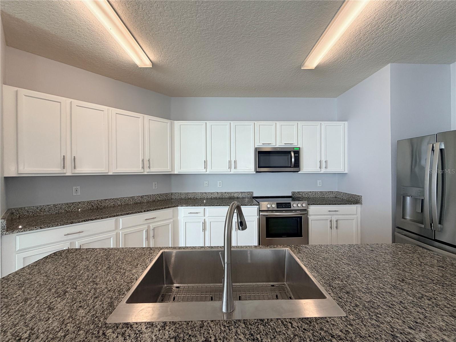 2316 BISCOTTO CIR, DAVENPORT, FL, 33897