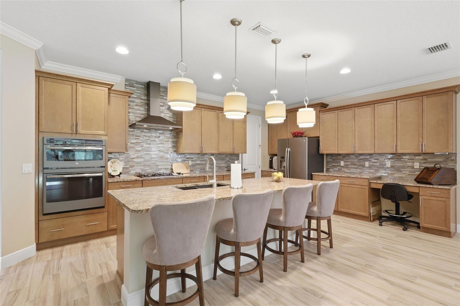 918 S VICTORIA HILLS DR, DELAND, FL, 32724