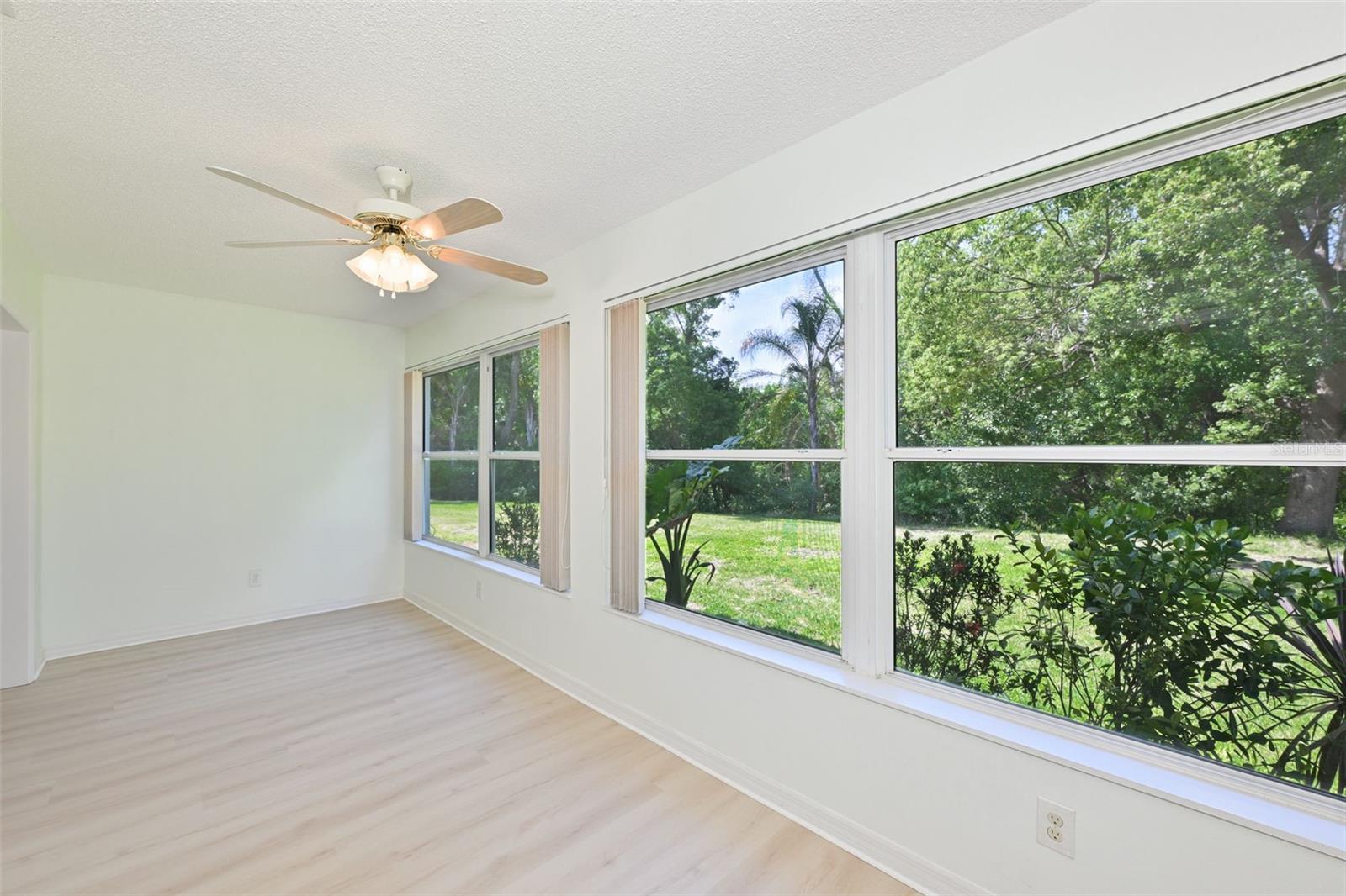 511 FINSBURY CIR #B, SUN CITY CENTER, FL, 33573