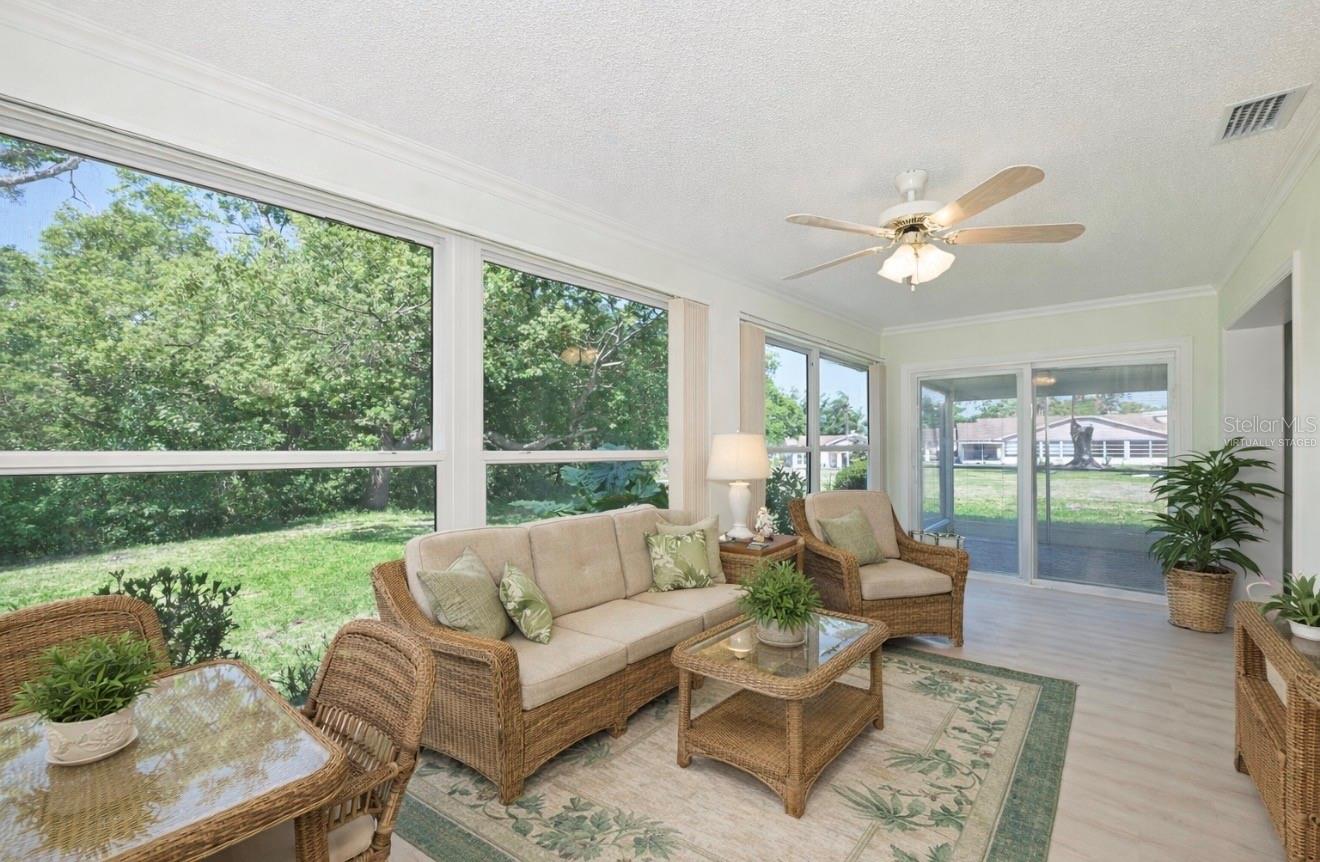 511 FINSBURY CIR #B, SUN CITY CENTER, FL, 33573