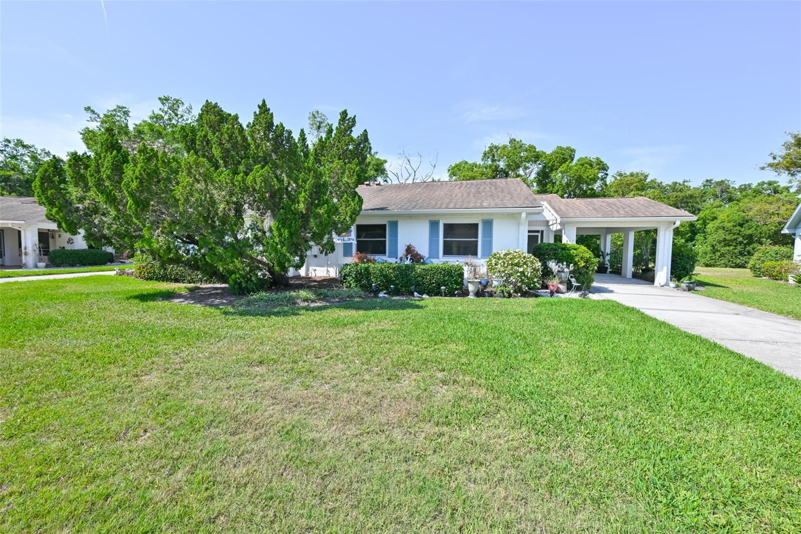 511 FINSBURY CIR #B, SUN CITY CENTER, FL, 33573