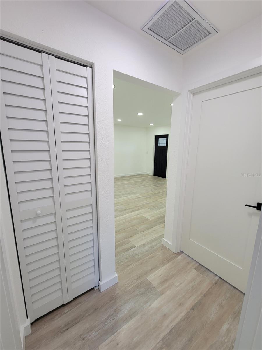 328 E BAY ST, OSPREY, FL, 34229