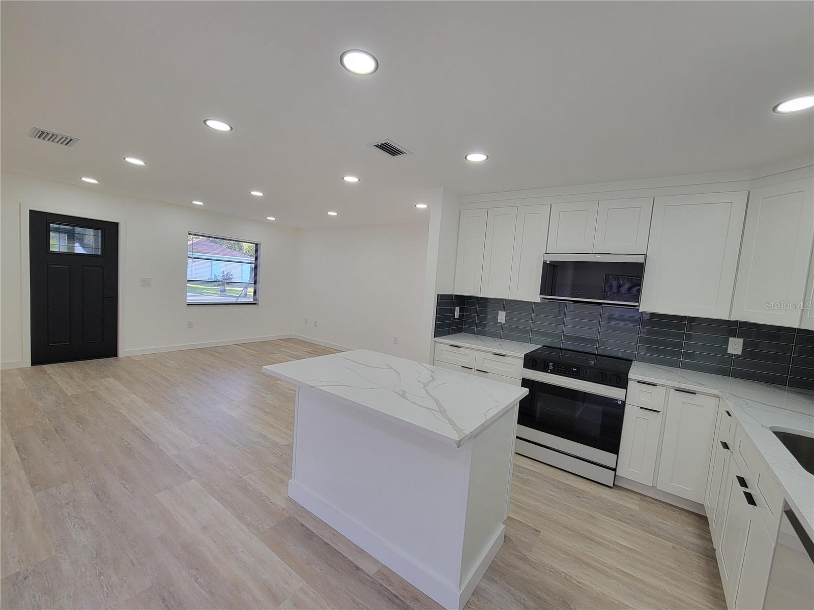 328 E BAY ST, OSPREY, FL, 34229