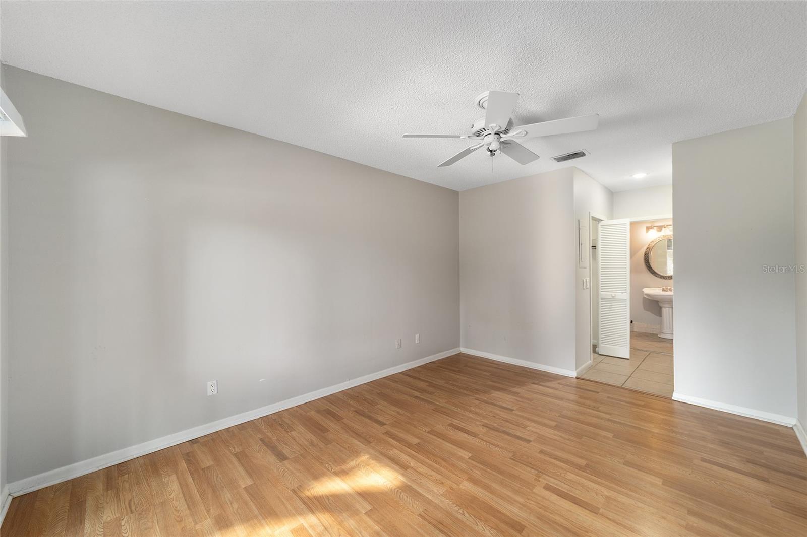 3401 E FORT KING ST #202, OCALA, FL, 34470