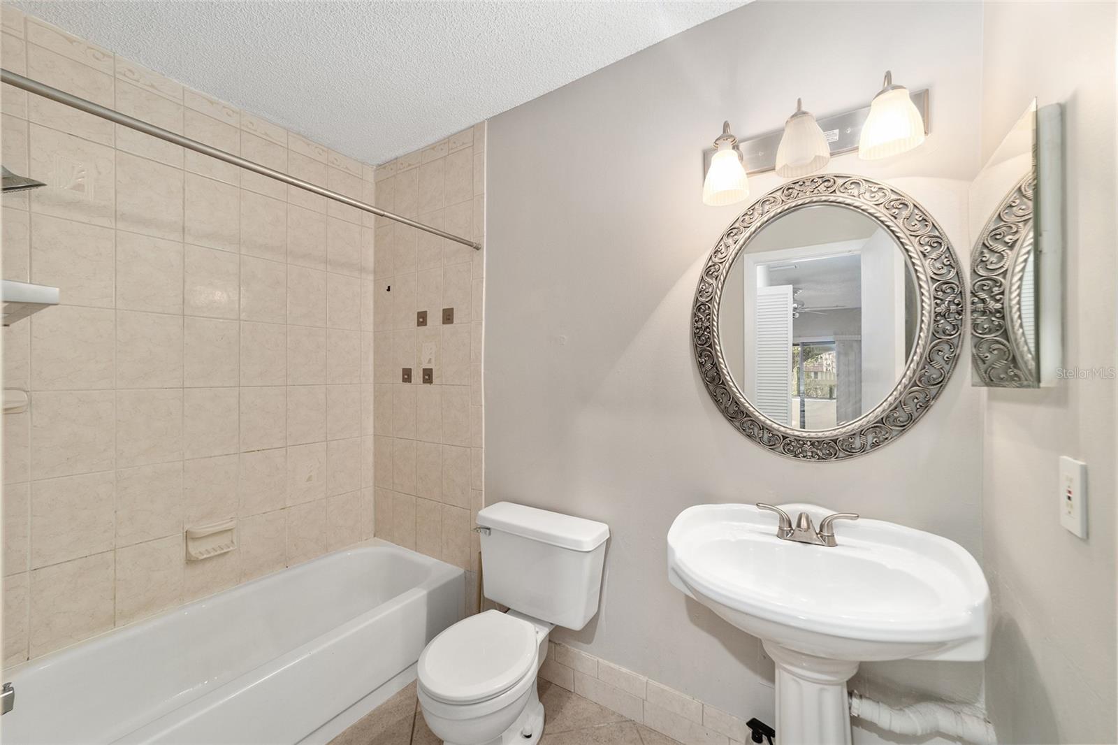 3401 E FORT KING ST #202, OCALA, FL, 34470