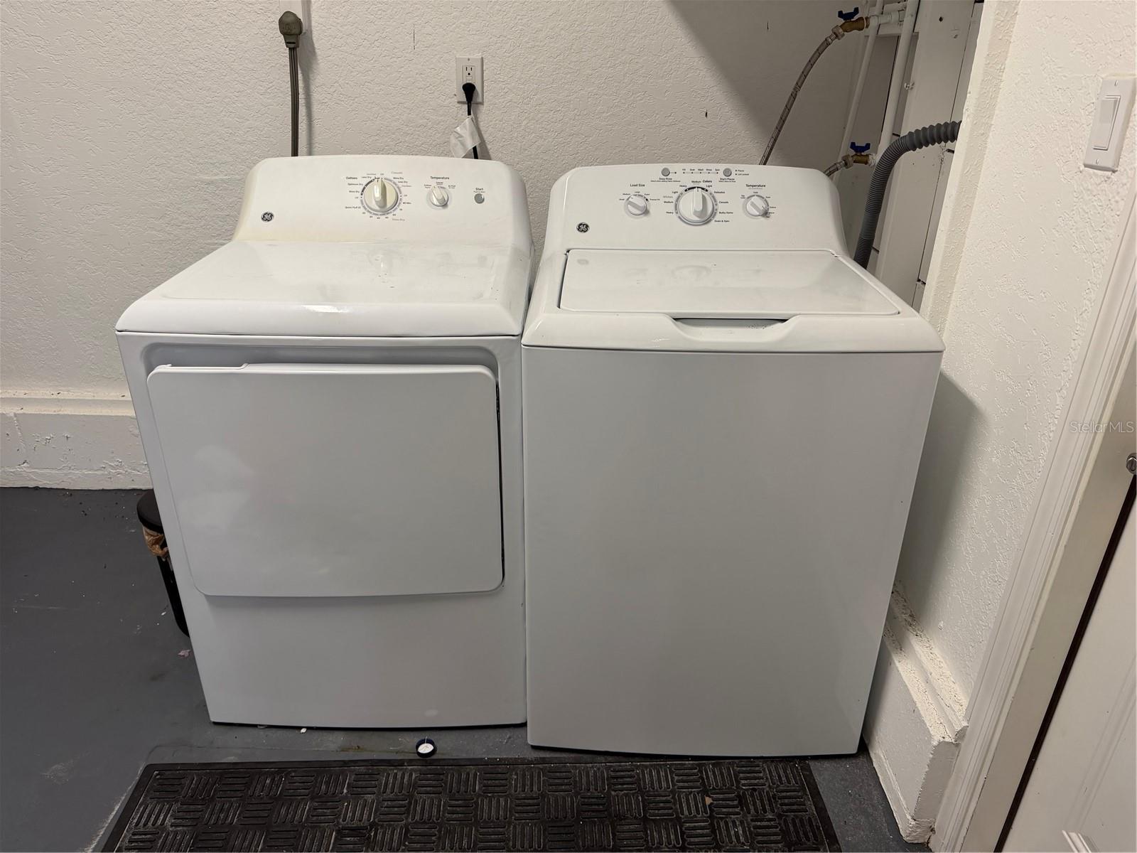 1947 CHENANGO AVE, CLEARWATER, FL, 33755