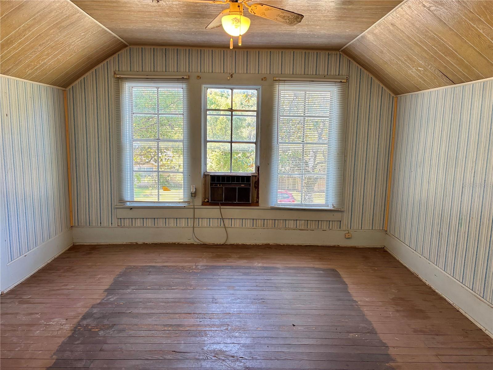 19435 FORT DADE AVE, BROOKSVILLE, FL, 34601