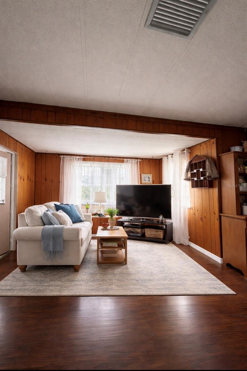 2577 BROOKSIDE CIR, MOUNT DORA, FL, 32757