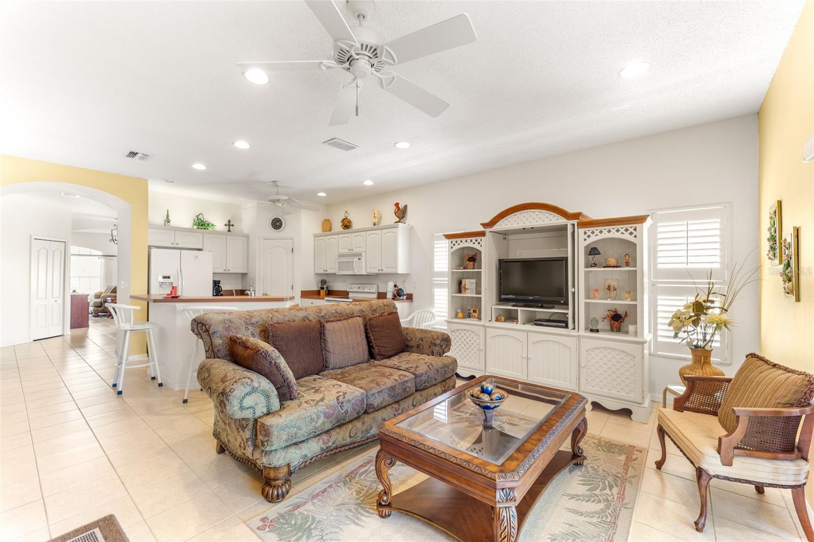 2815 WOOD POINTE DR, HOLIDAY, FL, 34691
