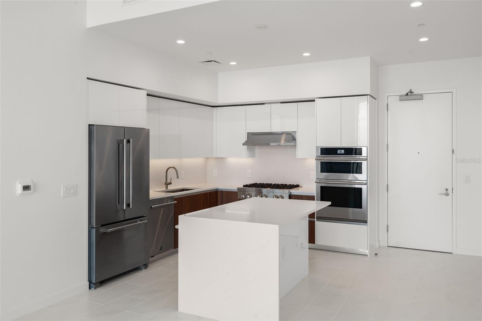 400 CENTRAL AVE #1909, ST PETERSBURG, FL, 33701