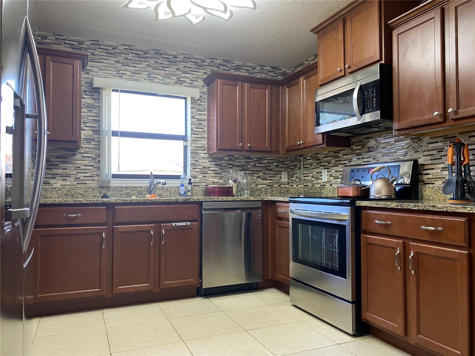 5562 SUPERIOR DR, LAKELAND, FL, 33805