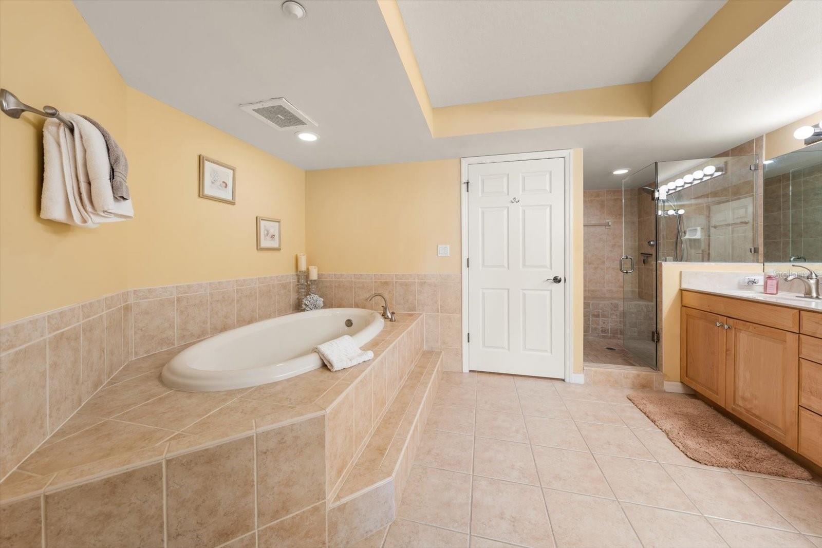 16326 GULF BLVD #206, REDINGTON BEACH, FL, 33708