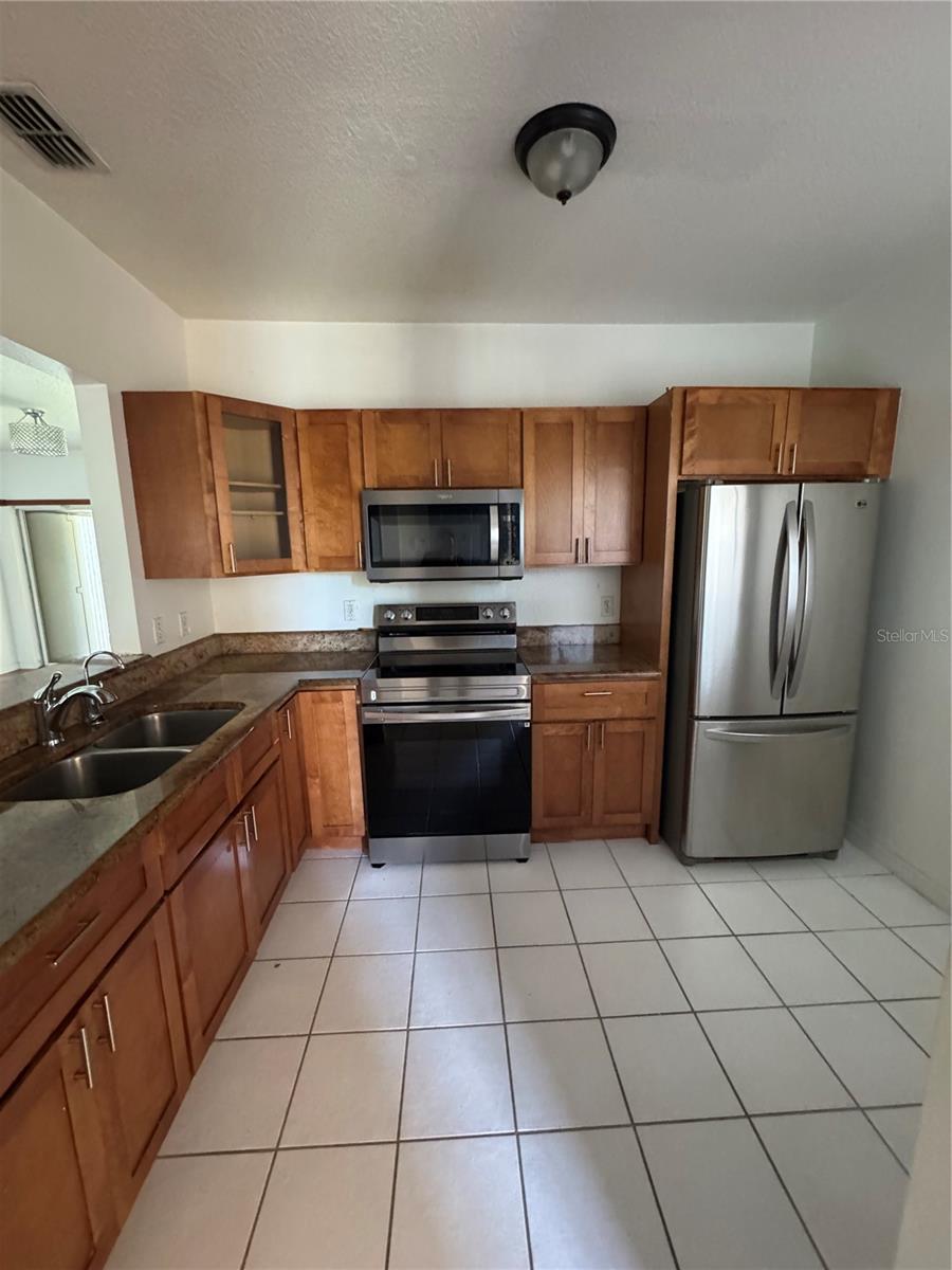 495 LAS CORTES LN #203, ORLANDO, FL, 32824