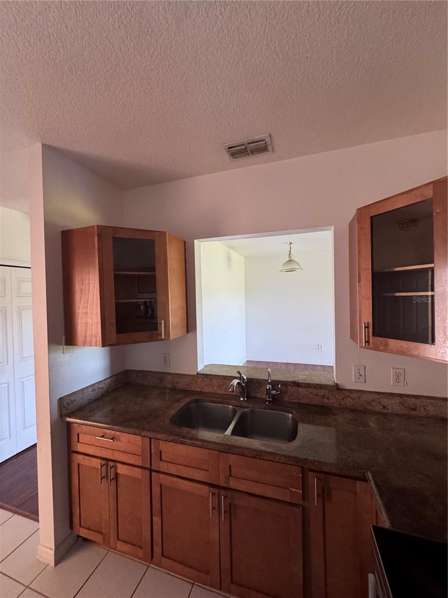 495 LAS CORTES LN #203, ORLANDO, FL, 32824