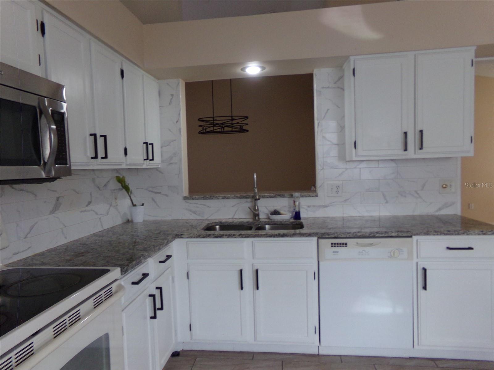 1041 KELSEY AVE, OVIEDO, FL, 32765