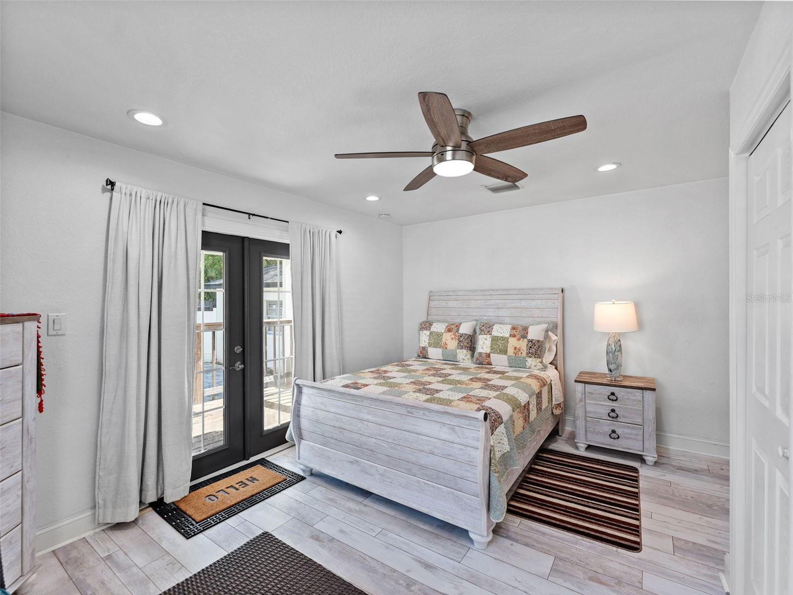 2903 W IVY ST, TAMPA, FL, 33607