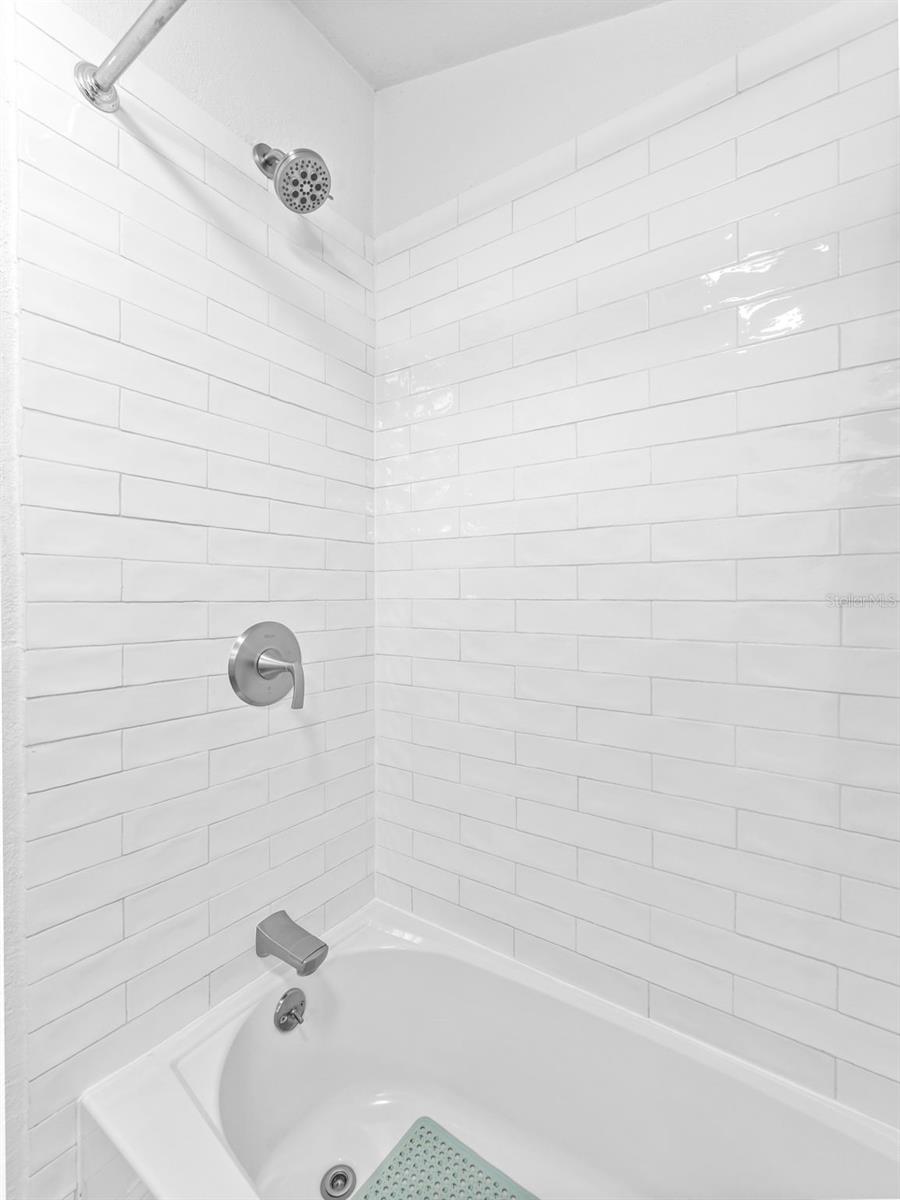 2903 W IVY ST, TAMPA, FL, 33607