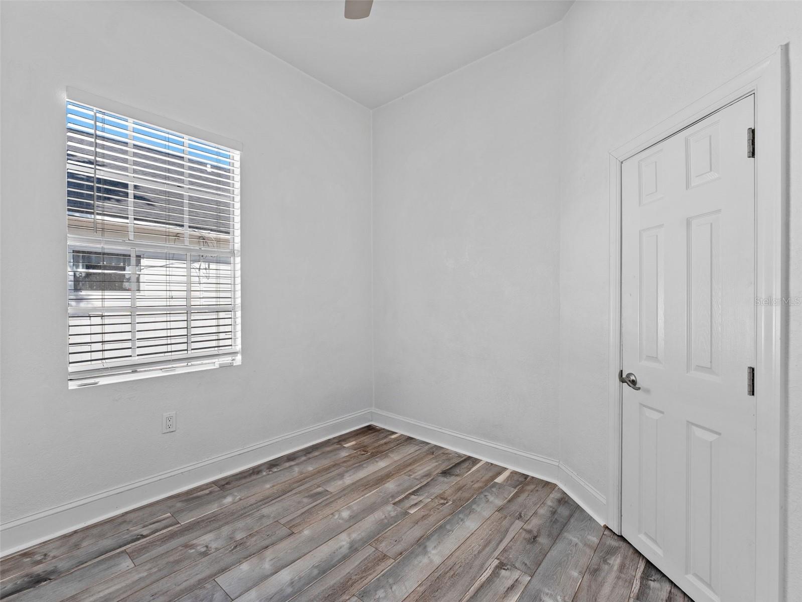 2903 W IVY ST, TAMPA, FL, 33607