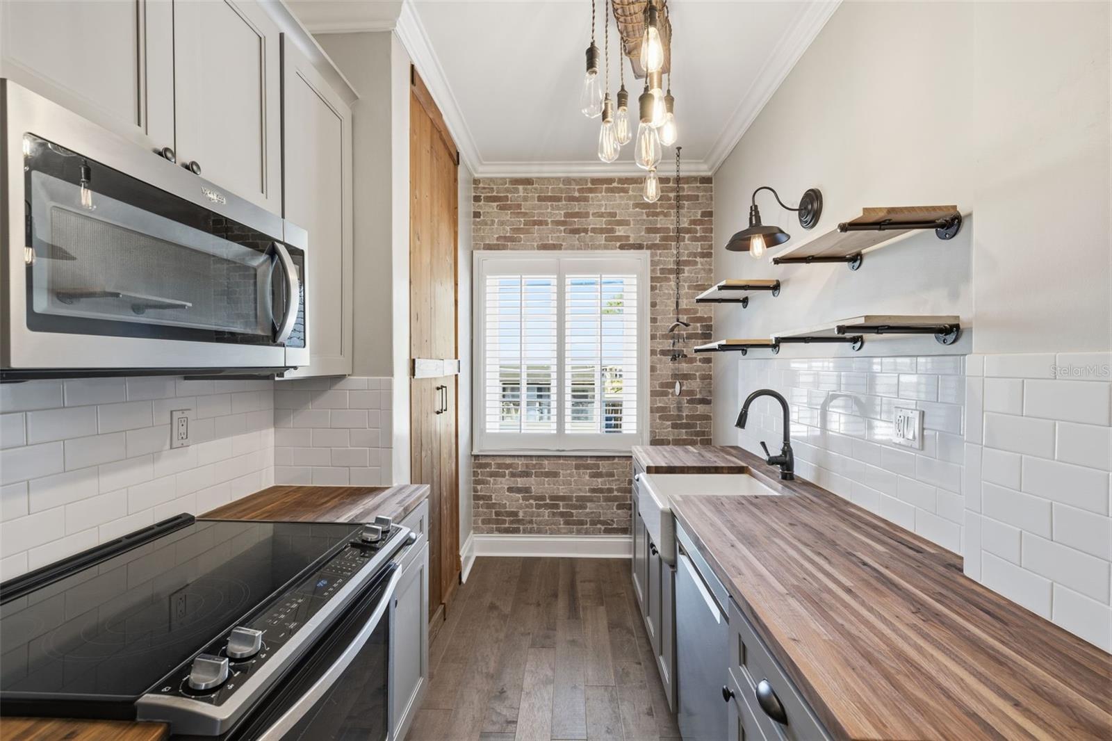 2117 W DEKLE AVE #I1, TAMPA, FL, 33606