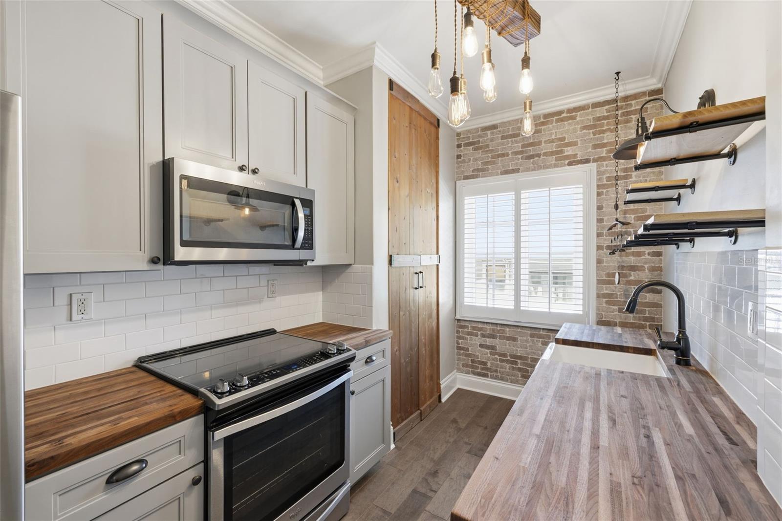 2117 W DEKLE AVE #I1, TAMPA, FL, 33606