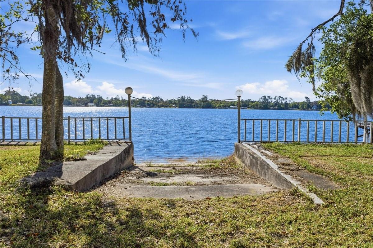 229 LAKE IDA POINT DR, INTERLACHEN, FL, 32148