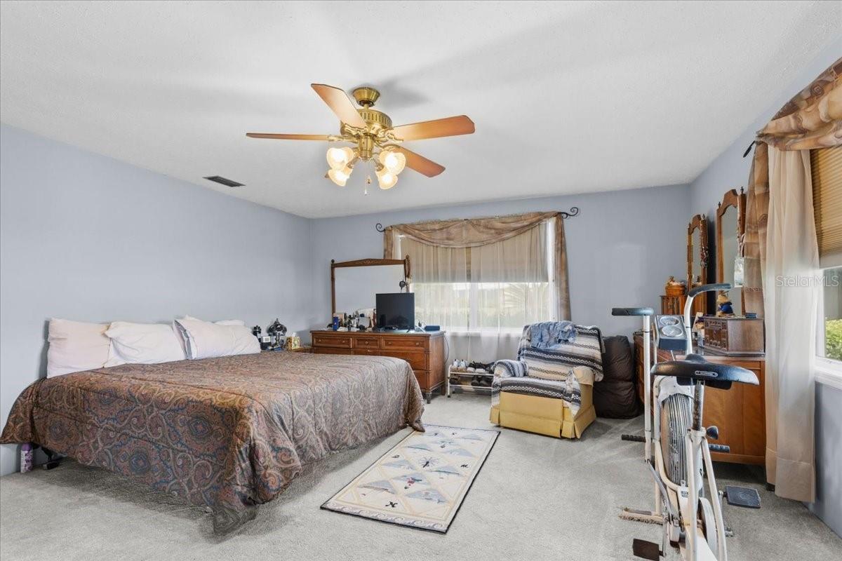 229 LAKE IDA POINT DR, INTERLACHEN, FL, 32148