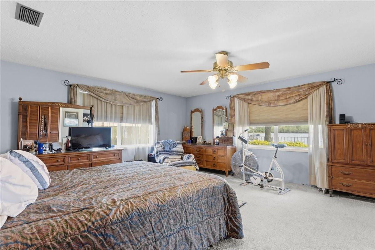 229 LAKE IDA POINT DR, INTERLACHEN, FL, 32148