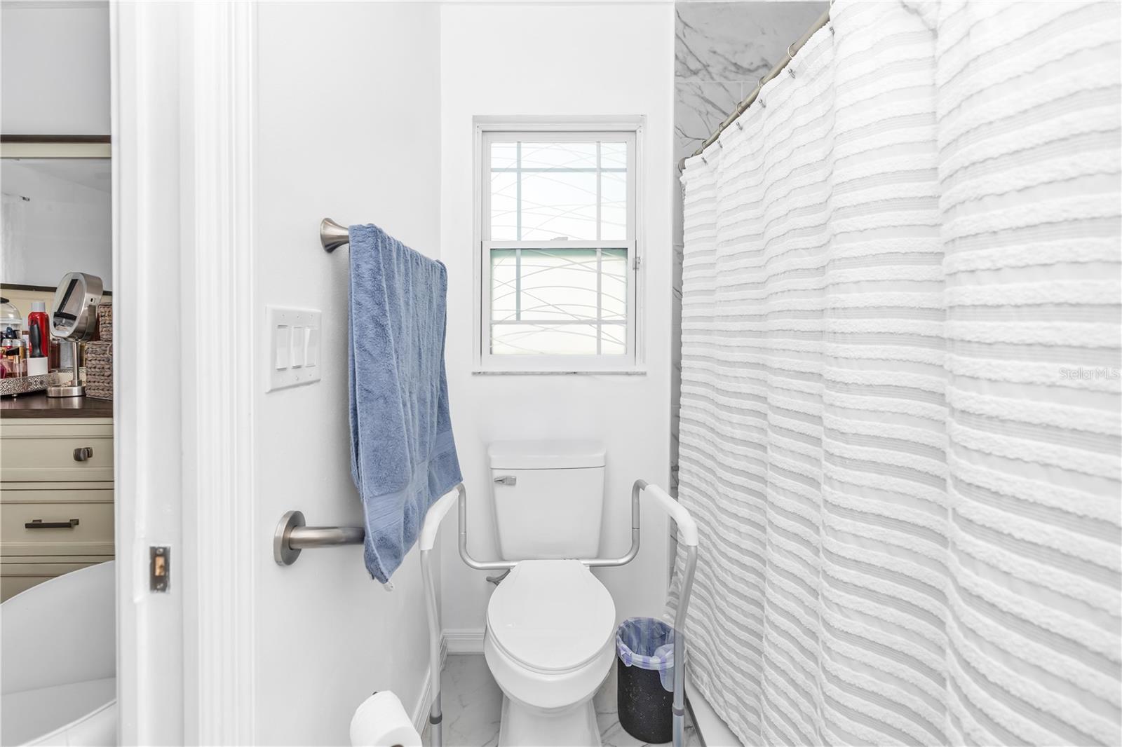 1418 VALE CIR, DELTONA, FL, 32738